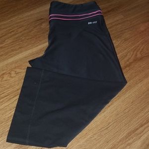 Women's Nike Dri-Fit workout Capris